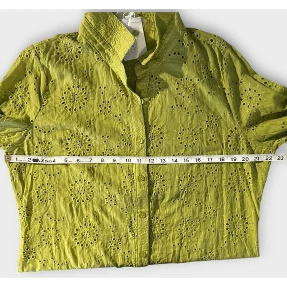NEW TAMSY Womens XL Erin Eyelet‎ Embroidered Tunic Top Olive Collared Buttons - Picture 6 of 10